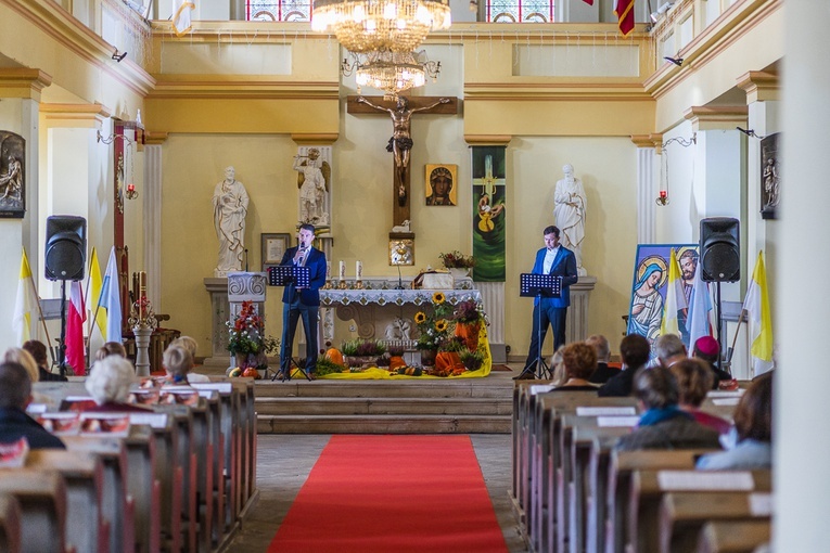 Dobromierz. Koncert "Imię wolności"