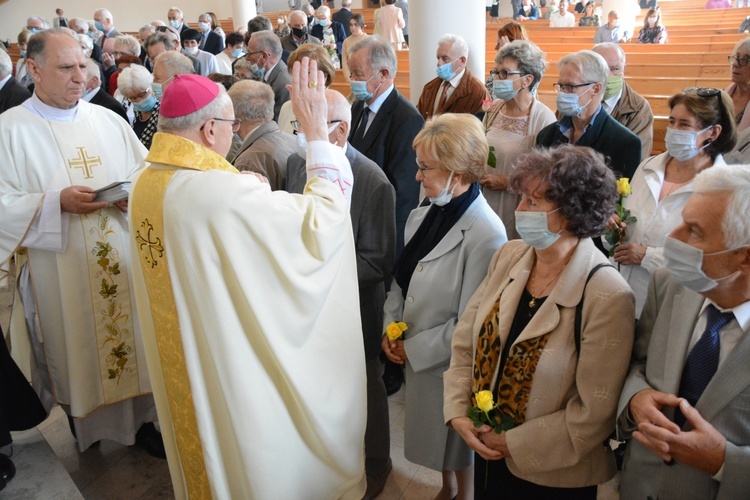 Dziękczynienie złotych jubilatów małżeńskich