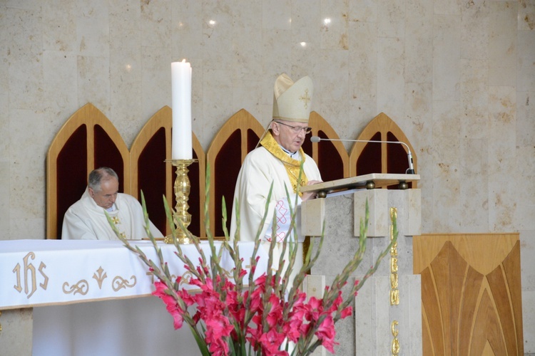 Dziękczynienie złotych jubilatów małżeńskich