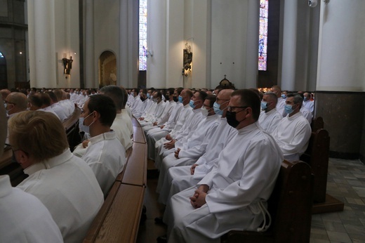 Nowi nadzwyczajni szafarze Komunii Świętej, cz. 1