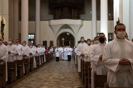 Nowi nadzwyczajni szafarze Komunii Świętej, cz. 2