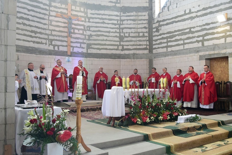 Kościół św. Jana Bosko w Gutkowie - poświęcenie kamienia węgielnego