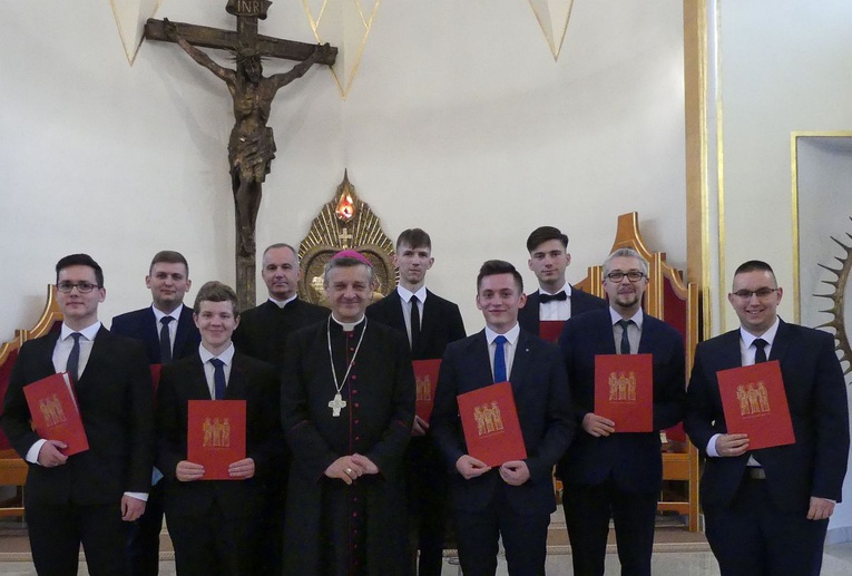 Nowi klerycy krakowskiego seminarium odebrali suscepty - 2021
