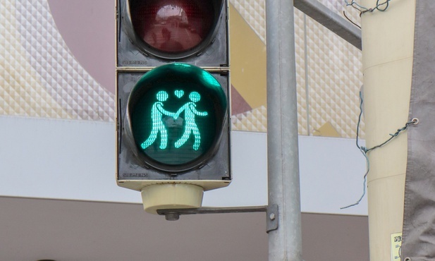 Szwajcaria – małżeństwa i adopcja dzieci dla par jednopłciowych
