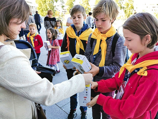 Dzięki zbiórce co roku dwa tysiące młodych stypendystów może otrzymać realne wsparcie finansowe.