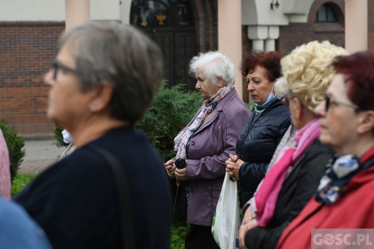 Iskra miłosierdzia na ulicach Świebodzina