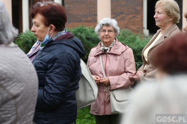 Iskra miłosierdzia na ulicach Świebodzina