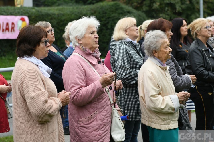 Iskra miłosierdzia na ulicach Świebodzina