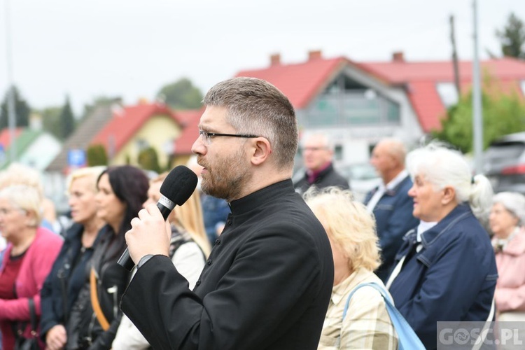 Iskra miłosierdzia na ulicach Świebodzina