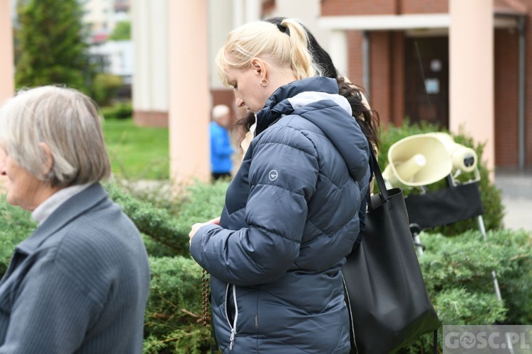 Iskra miłosierdzia na ulicach Świebodzina