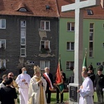 Poświęcenie krzyża misyjnego w Wałbrzychu