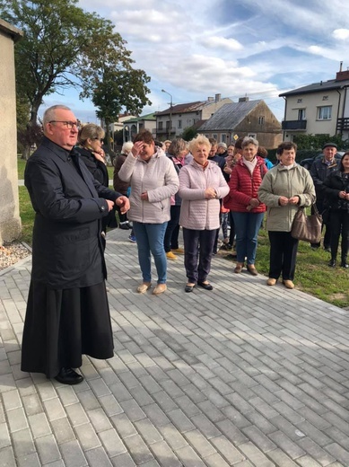 Przasnysz. Koronka na ulicach miast