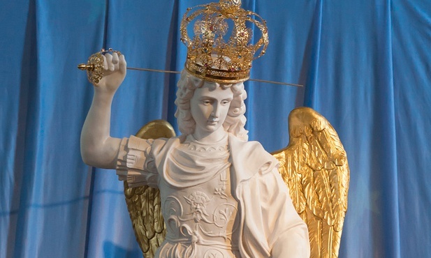 Wierna kopia figury św. Michała Archanioła pielgrzymuje po Polsce od ośmiu lat.