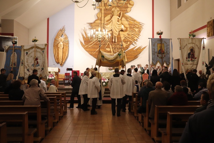 Boczki Chełmońskie. Odpust parafialny z udziałem chóru wspólnoty Dom Nadziei z Żułowa