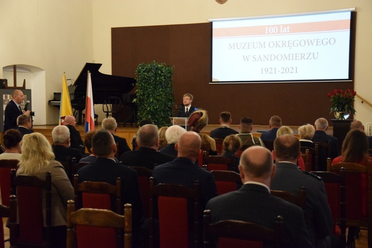 100 lat sandomierskiego muzeum