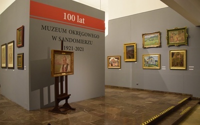 Wystawa "Sto lat Muzeum Okręgowego w Sandomierzu 1921-2021".