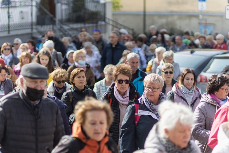 Pielgrzymka Żywego Różańca do Barda