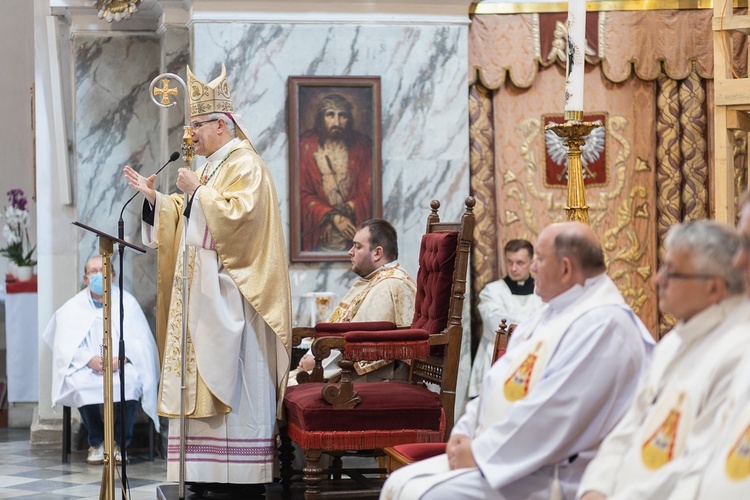 Pielgrzymka Żywego Różańca do Barda