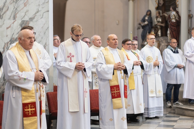 Pielgrzymka Żywego Różańca do Barda