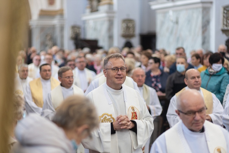 Pielgrzymka Żywego Różańca do Barda