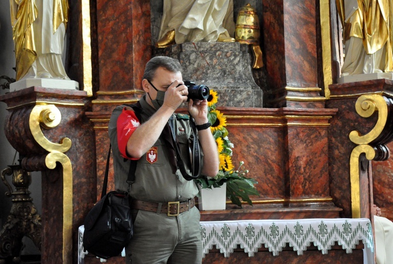 Poświęcenie tryptyku dla harcerzy