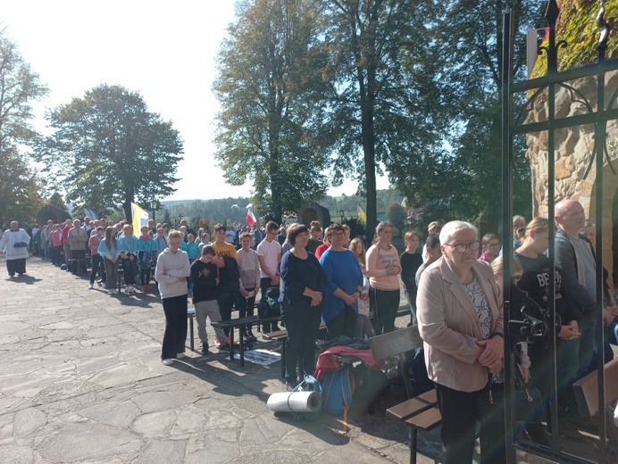 Z Uszwi do Porąbki Uszewskiej