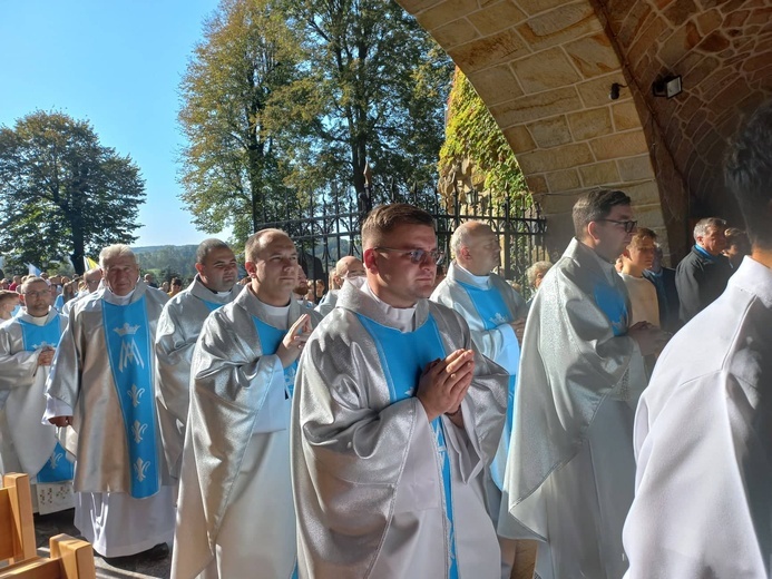 Z Uszwi do Porąbki Uszewskiej