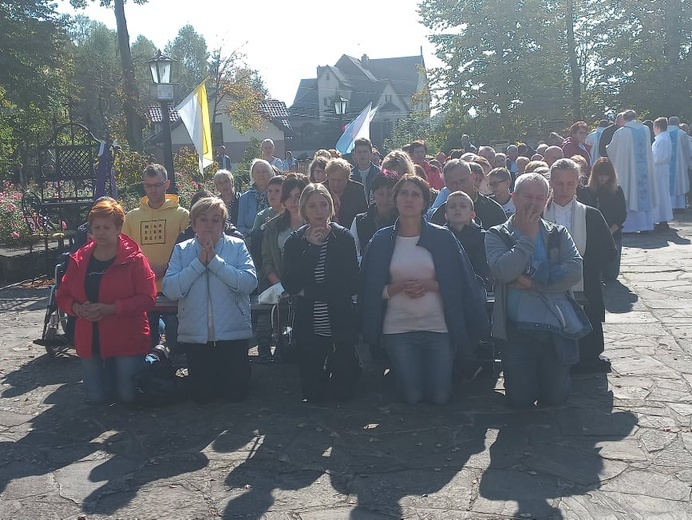 Z Uszwi do Porąbki Uszewskiej