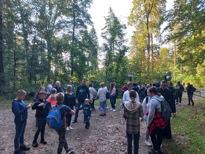 Z Uszwi do Porąbki Uszewskiej