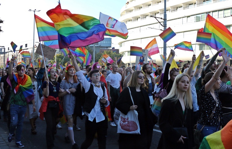 13. Marsz Równości we Wrocławiu na transparentach