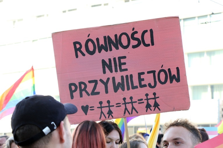 13. Marsz Równości we Wrocławiu na transparentach