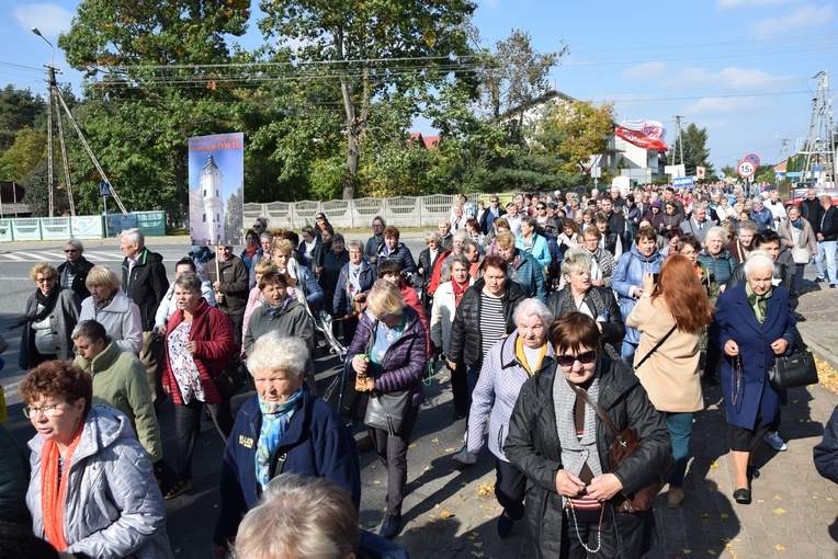 XVII Pielgrzymka Kół Żywego Różańca do Domaniewic 