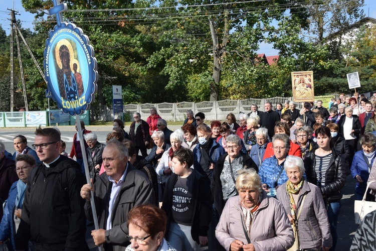 XVII Pielgrzymka Kół Żywego Różańca do Domaniewic 