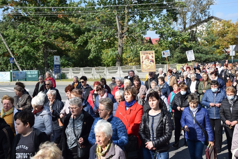 XVII Pielgrzymka Kół Żywego Różańca do Domaniewic 