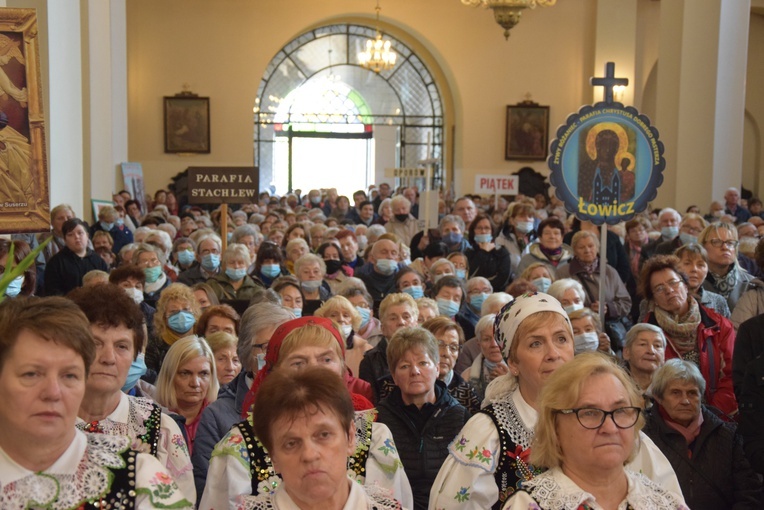 XVII Pielgrzymka Kół Żywego Różańca do Domaniewic 