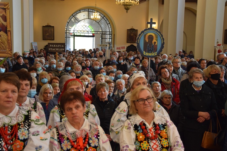 XVII Pielgrzymka Kół Żywego Różańca do Domaniewic 