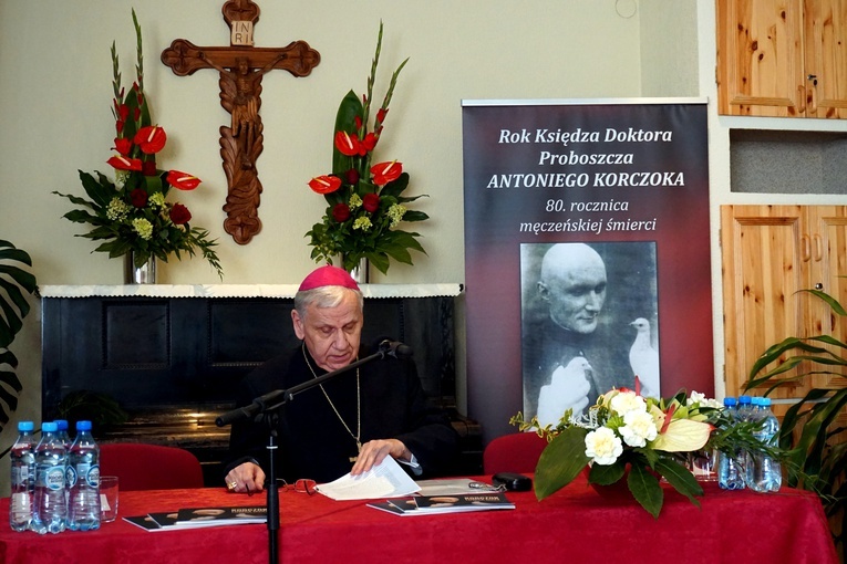 Konferencja poświęcona ks. dr. Antoniemu Korczokowi 