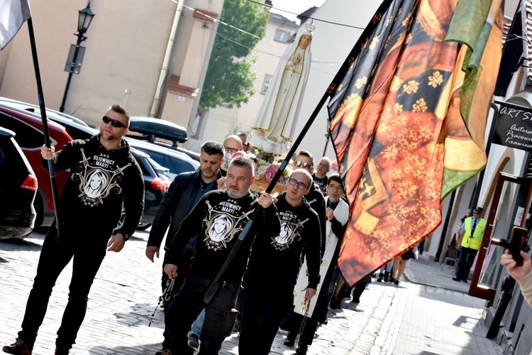 Zaczęli październik z różańcem na ulicy