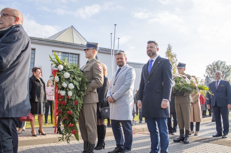 ​"Tędy przeszła dumna i niepokorna Warszawa"