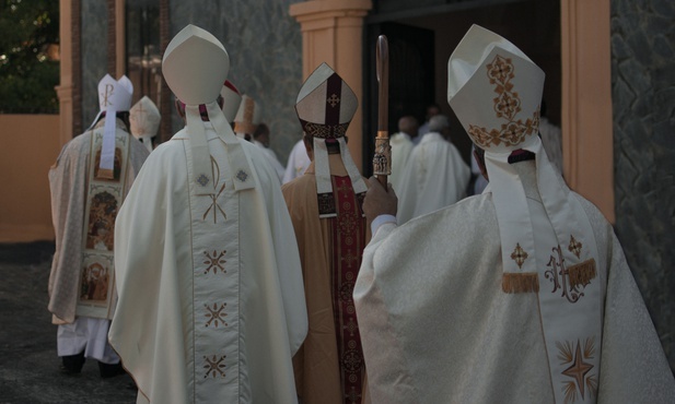 Jutro polscy biskupi rozpoczynają wizytę ad limina