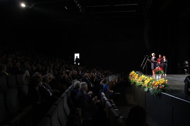 Tarnów. Jubileusz 75-lecia IV Liceum Ogólnokształcącego