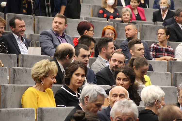 Tarnów. Jubileusz 75-lecia IV Liceum Ogólnokształcącego