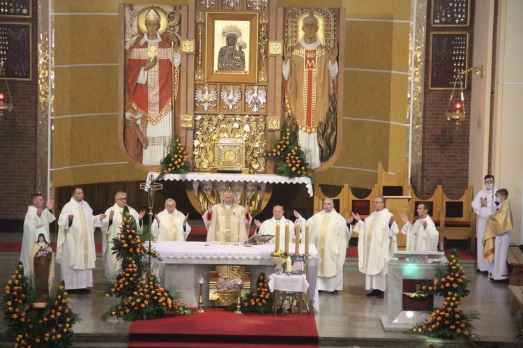 Tarnów. Jubileusz 75-lecia IV Liceum Ogólnokształcącego