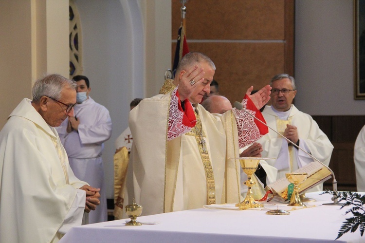 Tarnów. Jubileusz 75-lecia IV Liceum Ogólnokształcącego