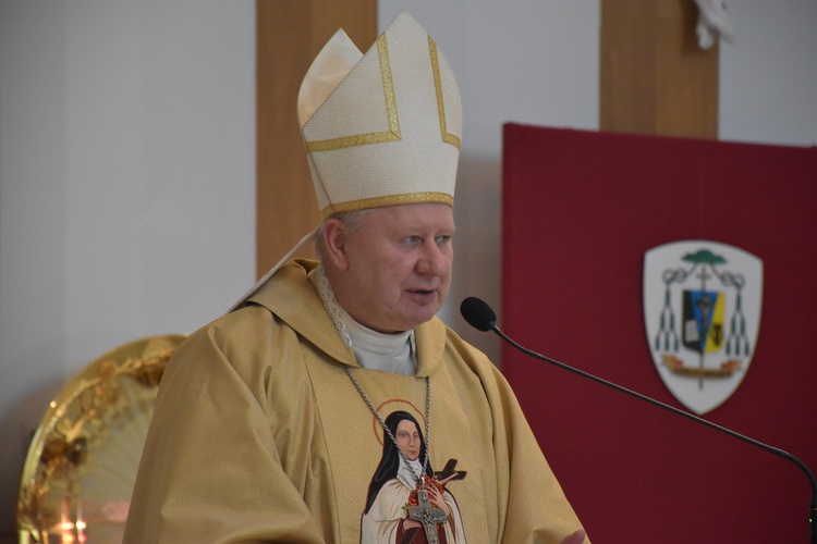 Gdańsk. Odpust u św. Teresy od Dzieciątka Jezus