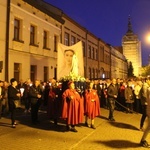 Nowy Sącz. Procesja różańcowa do pięciu kościołów