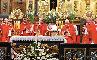 	Mszy św. w intencji rychłego wyniesienia na ołtarze przewodniczył abp Tadeusz Wojda.