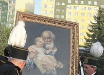 ◄	Obraz już w Lubinie.