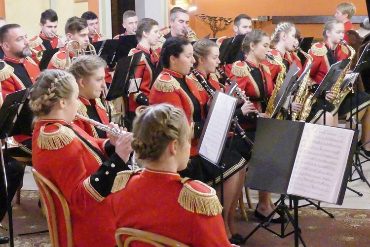 Koncert Papieski orkiestry dętej z Kaniowa w bielskiej Straconce