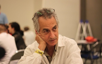 Aktor David Strathairn: Przesłanie Karskiego jest szczególnie aktualne w czasach polaryzacji